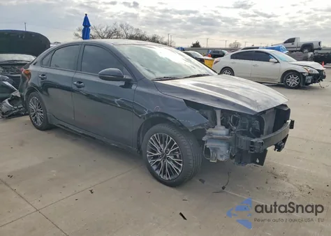 2024 Kia Forte Gt Line z USA, uszkodzony, nr VIN 3KPF54AD6RE753928